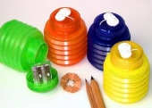 KUM<br>Can sharpener double Softie Ice cylinder shape 3031721<br>-Price for 4 pcs.<br>Article-No: 4064900006681