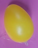 Riffelmacher & Weinberger<br>Plastic egg 6cm yellow with hanger 02006 NL<br>Article-No: 4004942020061