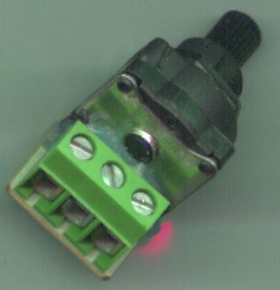 RelcoPS1/470K RQ8189 6x16 potentiometer with screw terminals for various dimmer transformersArticle-No: RQ8189L